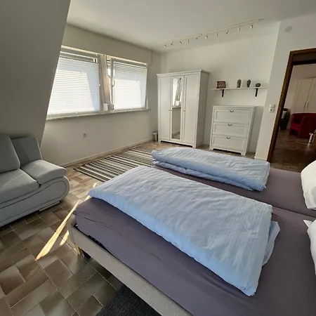 Haus Rheinterrasse בית נופש קובלנץ