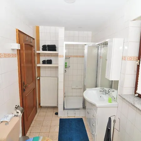 Haus Rheinterrasse בית נופש *